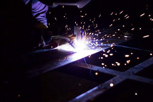6 Power Tools You Need for Metalworking