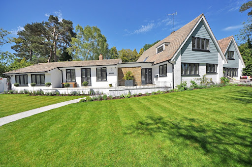 5 Useful Tips to Create Perfect Curb Appeal At Home
