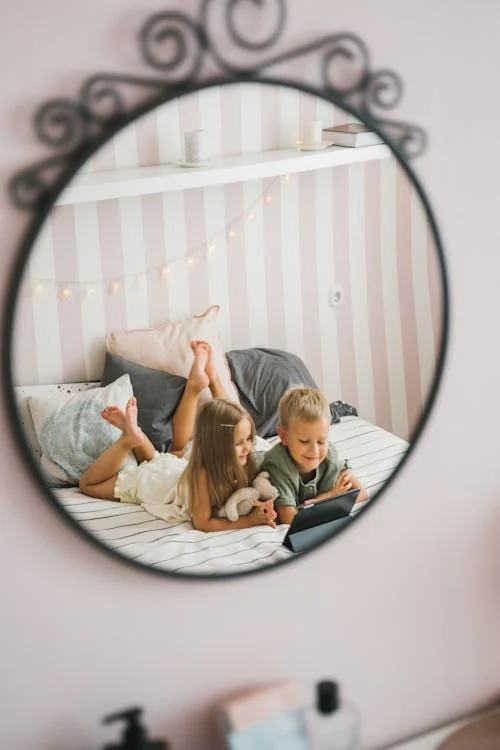 How to Let Your Kids Help Choose & Apply Wallpaper for a Fun Home Project