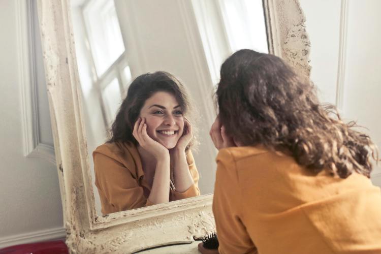 How Dental Crowns Can Help Restore Confidence and Comfort?