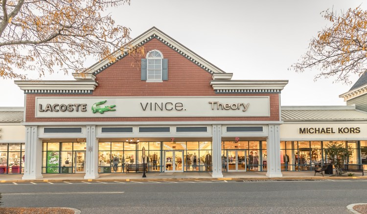Holiday Magic Arrives at Tanger Outlets Riverhead, Nov. 2